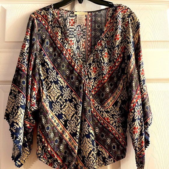 Shirt - Picture 1 of 1